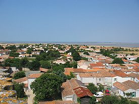 le village et le littoral vus de la tour de l'église