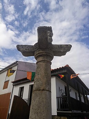 Pelourinho de Lamas de Orelhão