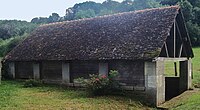 Le lavoir au bord de la D7