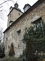 Kirche mit Ausstattung und Kirchhof mit ausgewählten Grabsteinen und Kirchhofmauer