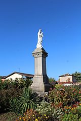 Statue de la Vierge Marie.