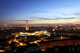 L'« église Saint-Sernin illumine le soir »