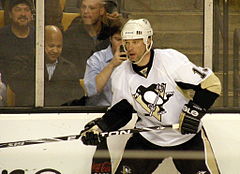 Photographie de Guerin avec le maillot blanc de Pittsburgh