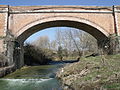 Il Bozzone nei pressi del ponte ferroviario di Taverne d’Arbia