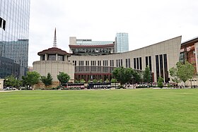An image of the building that houses the Country Music Hall of Fame and Museum
