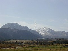 左から三俣山、硫黄山、星生山