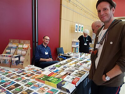 Librairie éphémère des éditions Transboréal au Festival des Bouts du Monde à Fleury-les-Aubrais (2022).