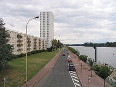 Boulevard du Maréchal-Franchet-d'Esperey avec sa chaussée à double sens