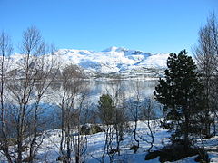 Vista del monte Tjeldøya, al este.