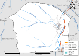 Carte en couleur présentant le réseau hydrographique de la commune