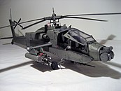 ペーパークラフトのAH-64 アパッチ。