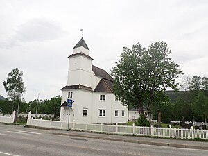 Église de Bardu dans le centre de Setermoen.