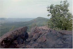 Vue depuis Bare Mountain sur le mont Norwottock.