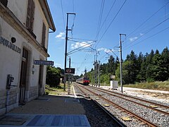 Une Z2 en gare de Boujailles.