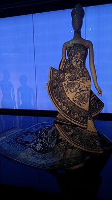 "China: Through the Looking Glass" exposición en Metropolitan Museum of Art, New York City