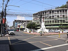 Padre Jorge Barlin Plaza