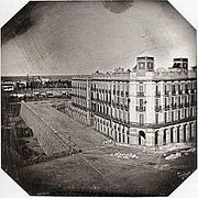 The first daguerreotype taken in Spain is of the Casa Xifré under construction (1848).