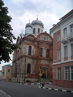 Вид церкви с Октябрьской улицы