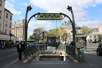 Accès no 1, « Boulevard de Ménilmontant ».