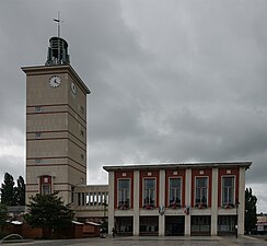 hôtel de ville, inauguré en 1960.