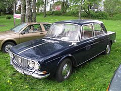 Flavia Series II saloon (819)