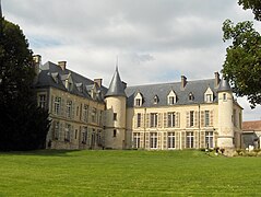 Château de Théméricourt, façade sur le parc.