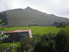 Pico Dobra desde su macizo.