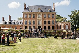 Vue de la façade est du château de Bouillancourt