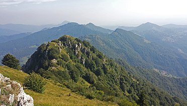 L'anticima del Suchello vista dalla cima