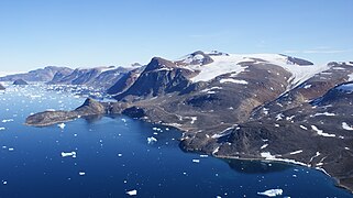 Île de Kiatassuaq, dans le sud de la baie.