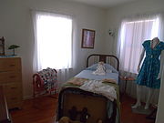 The bedroom of the Lovinggood House.