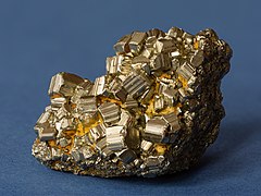 Pyrite ; diamètre maximum 52 mm.