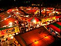 兵庫県加東市で開催された花まつり・鮎まつりの夜店。2005年