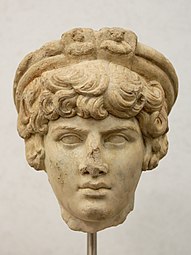 Antínoo com um diadem helenístico, do Palazzo Massimo alle Terme.