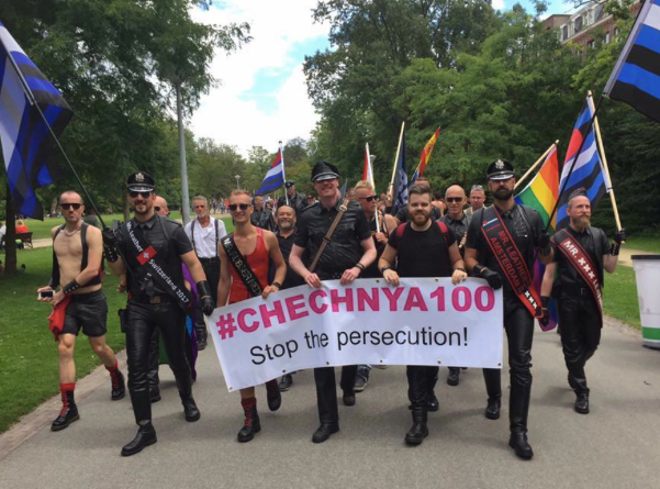 קובץ:Chechnya100AmsterdamPrideWalk1.tif