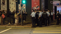 其後警員將防線推至長荔街，記者不能到昇悅居外的行人路