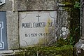 Nicho de Manuel Chamoso Lamas no camposanto da parroquia.