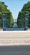 Voies devant le parc de Sceaux, près de la station La Croix de Berny.