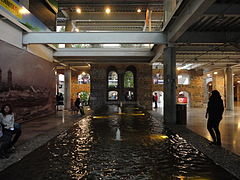 Fuente en el centro comercial Paseo San Francisco ubicado en el complejo del Centro de Convenciones.