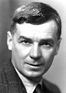 Monochrome portrait photograph of the chemist Richard Synge