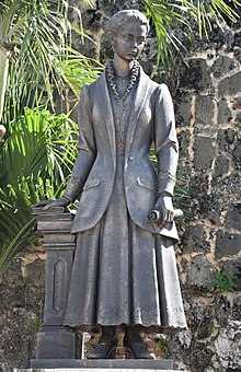 Statue of Salomé Ureña in the Ciudad Colonial of Santo Domingo, Dominican Republic.