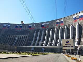 Вид с нижнего бьефа