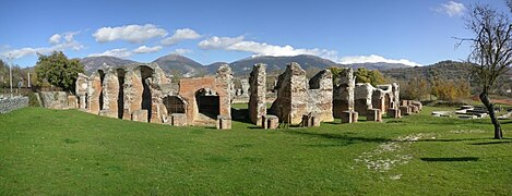 Rovine di Amiternum (San Vittorino, AQ) (2009).