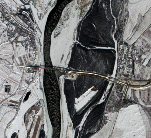 ファイル:Blagoveshensk bridge 20191125 sentinel2A.tif