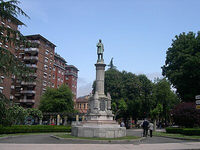 Monumento a Pedro Duro (1895) en La Felguera