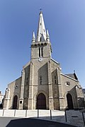 Church of Our Lady of Bouin (14th century):[5] ...the spire of the steeple, all in dressed stone, built with cement, is about to fall... .