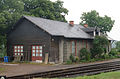 Ehemaliger Lokschuppen- und Dienstwohnungsgebäude des Bahnhofs