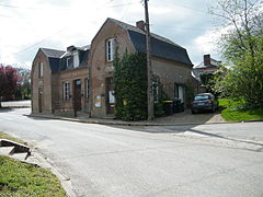 Mairie-école.