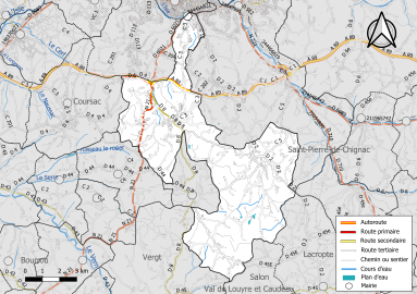 Carte en couleur présentant le réseau hydrographique de la commune