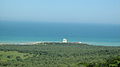 La torre, tra il verde lussureggiante del Gargano e l'azzurro limpido dell'Adriatico.